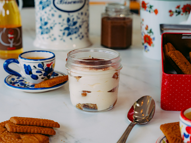 Tiramisu café